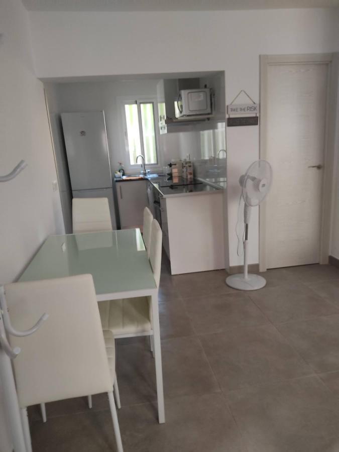 El Rinconcito Cubano En La Playa Apartment Almeria Ngoại thất bức ảnh